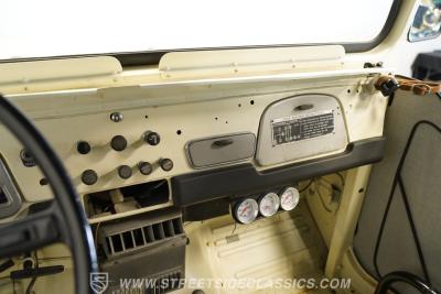 1974 Toyota FJ40 Land Cruiser