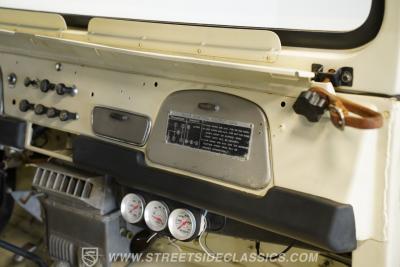 1974 Toyota FJ40 Land Cruiser