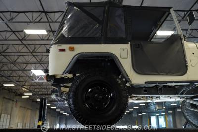 1974 Toyota FJ40 Land Cruiser