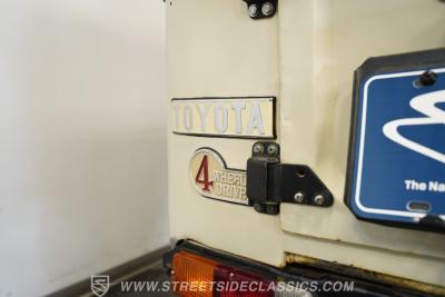 1974 Toyota FJ40 Land Cruiser