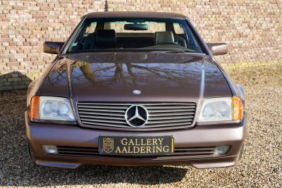 1993 Mercedes - Benz 300 SL &ldquo;Brown over brown&rdquo;