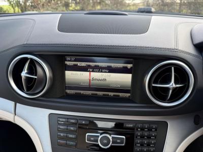 2014 Mercedes - Benz 3.0 SL400 AMG Sport Convertible 2dr Petrol G-Tronic Euro 6 (s/s) (333 ps)