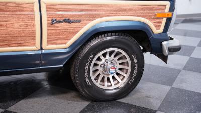 1988 Jeep Grand Wagoneer