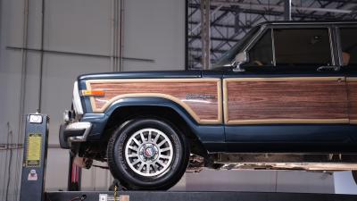 1988 Jeep Grand Wagoneer