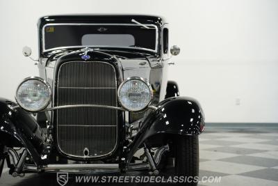 1932 Ford 5-Window Coupe LS1