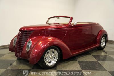 1937 Ford Cabriolet