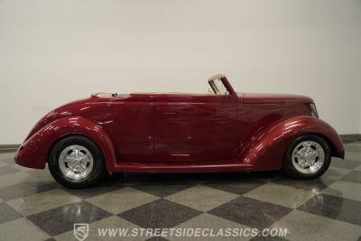 1937 Ford Cabriolet
