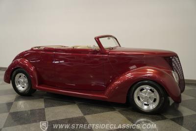 1937 Ford Cabriolet