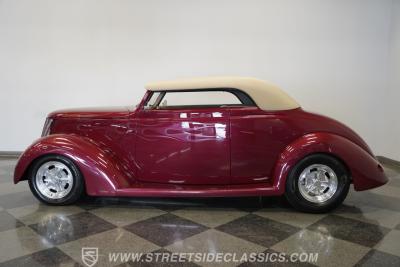 1937 Ford Cabriolet