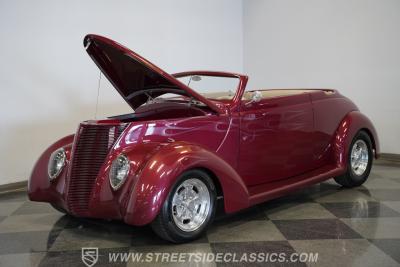1937 Ford Cabriolet