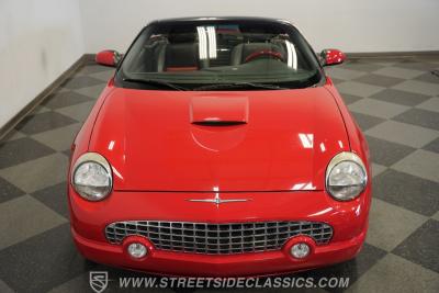 2002 Ford Thunderbird