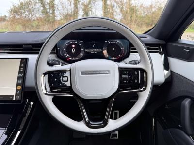 2024 Land Rover 3.0 D300 MHEV Dynamic SE Auto 4WD Euro 6 (s/s) 5dr