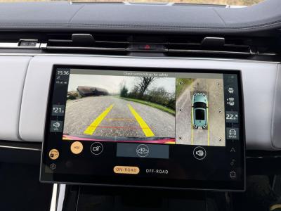 2024 Land Rover 3.0 D300 MHEV Dynamic SE Auto 4WD Euro 6 (s/s) 5dr