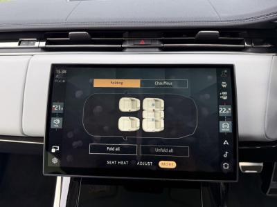 2024 Land Rover 3.0 D300 MHEV Dynamic SE Auto 4WD Euro 6 (s/s) 5dr