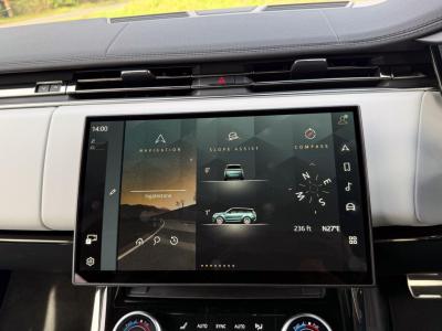 2023 Land Rover 3.0 D300 MHEV Dynamic SE Auto 4WD Euro 6 (s/s) 5dr