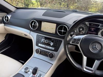 2014 Mercedes - Benz 3.0 SL400 AMG Sport Convertible 2dr Petrol G-Tronic Euro 6 (s/s) (333 ps)