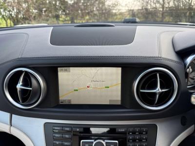 2014 Mercedes - Benz 3.0 SL400 AMG Sport Convertible 2dr Petrol G-Tronic Euro 6 (s/s) (333 ps)