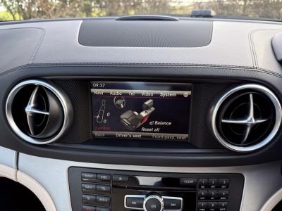 2014 Mercedes - Benz 3.0 SL400 AMG Sport Convertible 2dr Petrol G-Tronic Euro 6 (s/s) (333 ps)