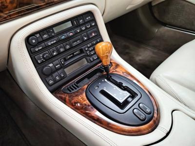 1998 Jaguar XK R COUPE