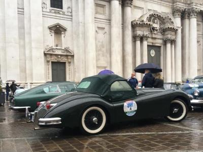 Aston Martin DB6 1966