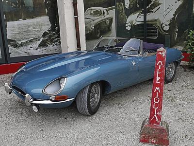 1965 Jaguar E TYPE ROADSTER S1