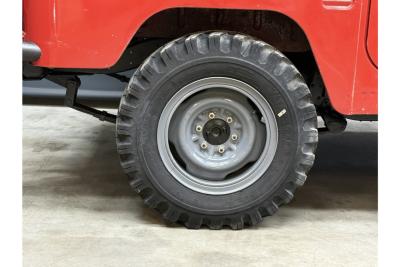 1975 Toyota Land Cruiser FJ40 (Petrol) Vinyl Top &ldquo;Freeborn Red&rdquo;