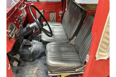 1975 Toyota Land Cruiser FJ40 (Petrol) Vinyl Top &ldquo;Freeborn Red&rdquo;