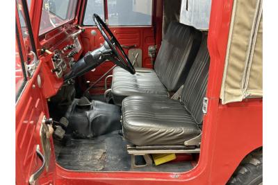 1975 Toyota Land Cruiser FJ40 (Petrol) Vinyl Top &ldquo;Freeborn Red&rdquo;
