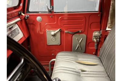 1975 Toyota Land Cruiser FJ40 (Petrol) Vinyl Top &ldquo;Freeborn Red&rdquo;