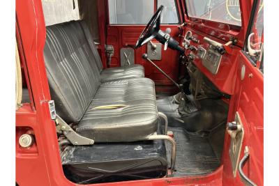 1975 Toyota Land Cruiser FJ40 (Petrol) Vinyl Top &ldquo;Freeborn Red&rdquo;