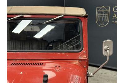 1975 Toyota Land Cruiser FJ40 (Petrol) Vinyl Top &ldquo;Freeborn Red&rdquo;