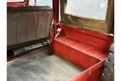 1975 Toyota Land Cruiser FJ40 (Petrol) Vinyl Top &ldquo;Freeborn Red&rdquo;