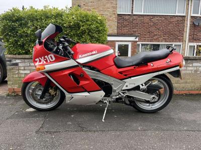 1989 Kawasaki ZX-10