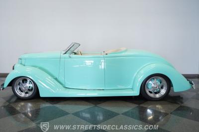 1939 Ford Cabriolet