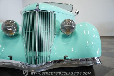 1939 Ford Cabriolet