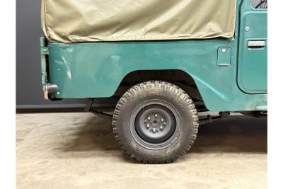 1976 Toyota Land Cruiser BJ43 Vinyl Top &ldquo;Rustic Green&rdquo;