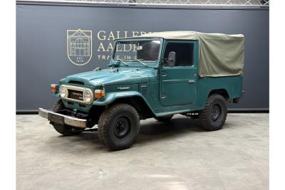 1976 Toyota Land Cruiser BJ43 Vinyl Top &ldquo;Rustic Green&rdquo;