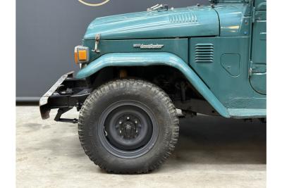 1976 Toyota Land Cruiser BJ43 Vinyl Top &ldquo;Rustic Green&rdquo;
