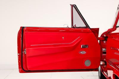 1961 Ford Galaxie Starliner