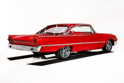 1961 Ford Galaxie Starliner