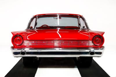 1961 Ford Galaxie Starliner