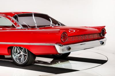 1961 Ford Galaxie Starliner