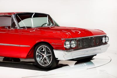 1961 Ford Galaxie Starliner