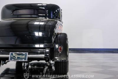 1932 Ford 3-Window Coupe Street Rod