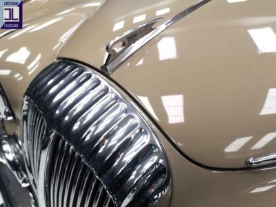 1969 Daimler V8 SALOON