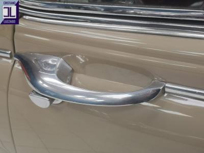 1969 Daimler V8 SALOON