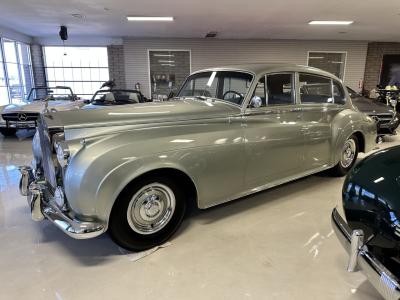 1959 Rolls - Royce Silver Cloud I LWB With Division (limo)
