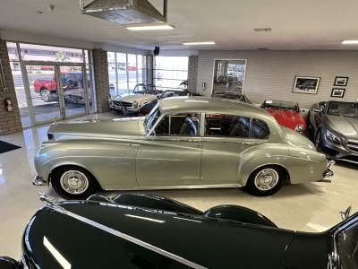 1959 Rolls - Royce Silver Cloud I LWB With Division (limo)