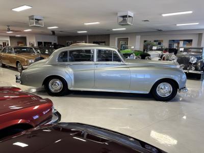 1959 Rolls - Royce Silver Cloud I LWB With Division (limo)