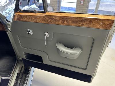 1959 Rolls - Royce Silver Cloud I LWB With Division (limo)